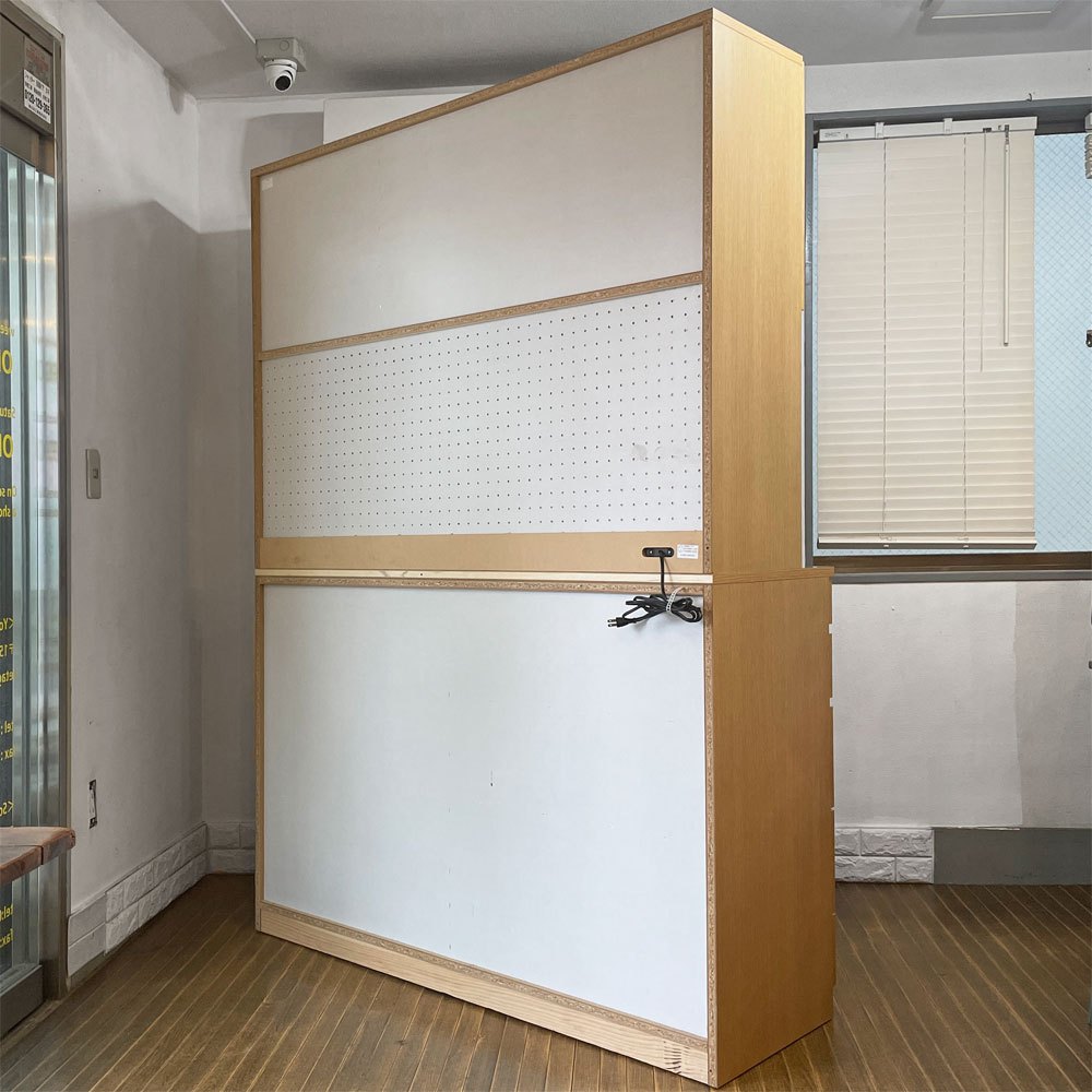 ベルメゾン Belle Maison キッチンキャビネット キッチンボード 食器棚 ナチュラル W140cm 廃番 参考定価：￥151,200- ◎