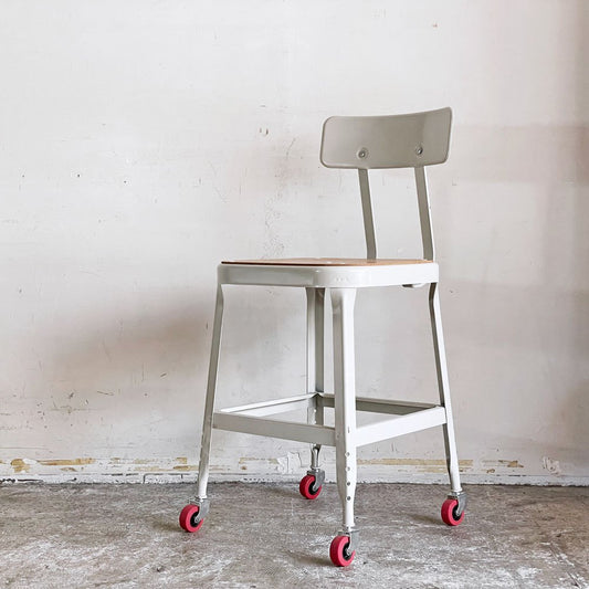 リオン LYON ファクトリー チェア FACTORY CHAIR ホワイト バックレスト キャスター パシフィックファニチャーサービス P.F.S取り扱い 廃番 ■