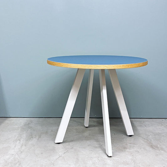 かなでもの KANADEMONO ザ・カフェテーブル THE CAFE TABLE White Steel 4pin ラウンド Φ83cm リノリウム天板 定価￥79,800- ◎