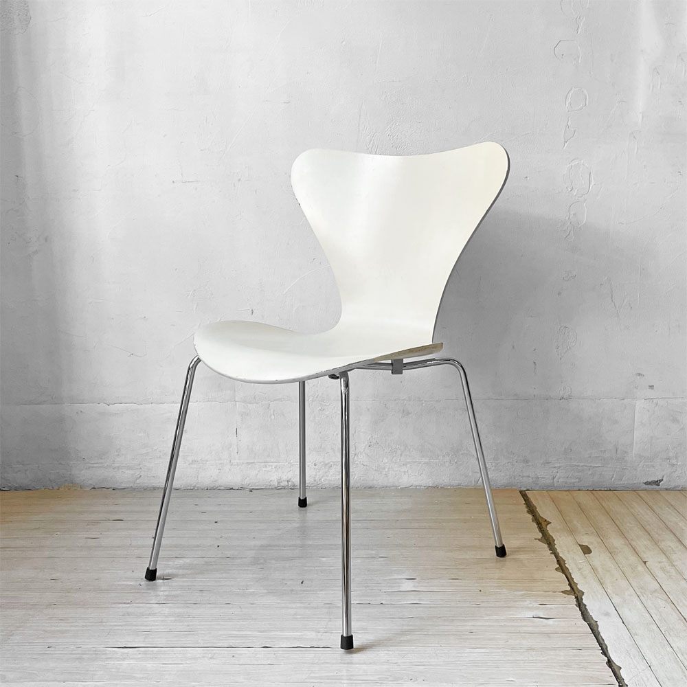 フリッツハンセン Fritz Hansen セブンチェア ラッカー ホワイト スタッキング アルネ・ヤコブセン デンマーク 北欧家具 A ★