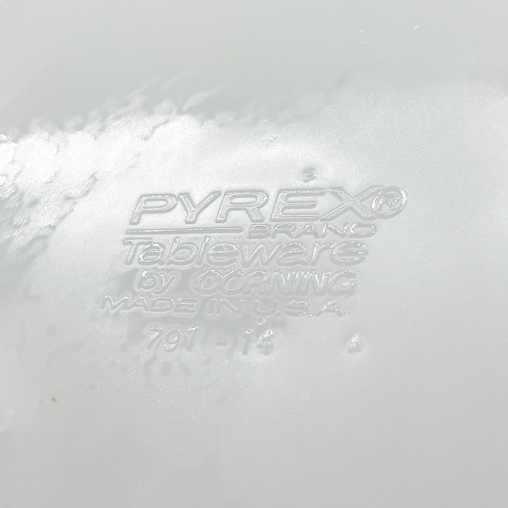 オールドパイレックス OLD PYREX レッドローレル 3コンパートメントプレート 耐熱ミルクガラス USビンテージ ●