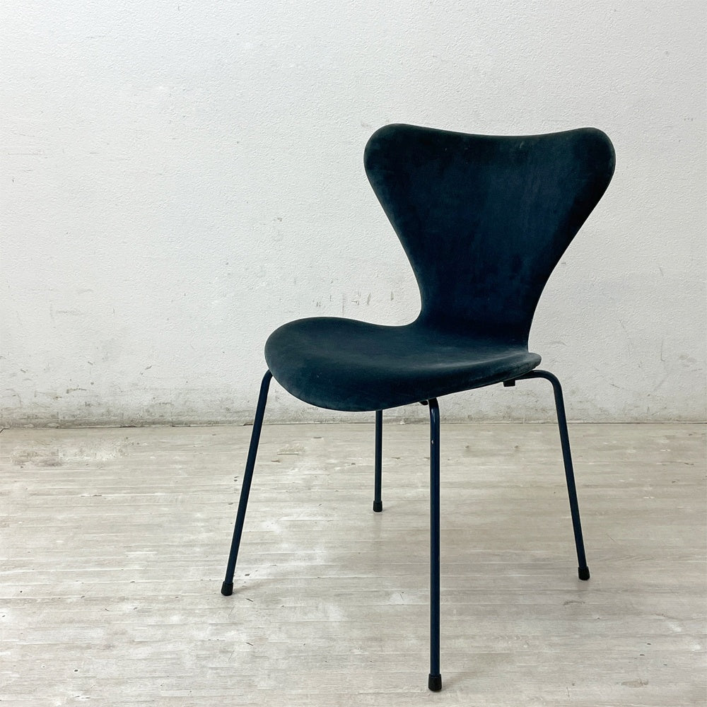 フリッツハンセン Fritz Hansen 3107 セブンチェア フルパティング アルネ・ヤコブセン ミッドナイトブルー デンマーク 北欧家具 A ●