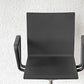 ヴィトラ vitra ゼロフォー 04. スタジオチェア デスクチェア アームレスト付 ブラック マールテン・ヴァン・セーヴェレン 昇降機能 定価202,400円 ◇