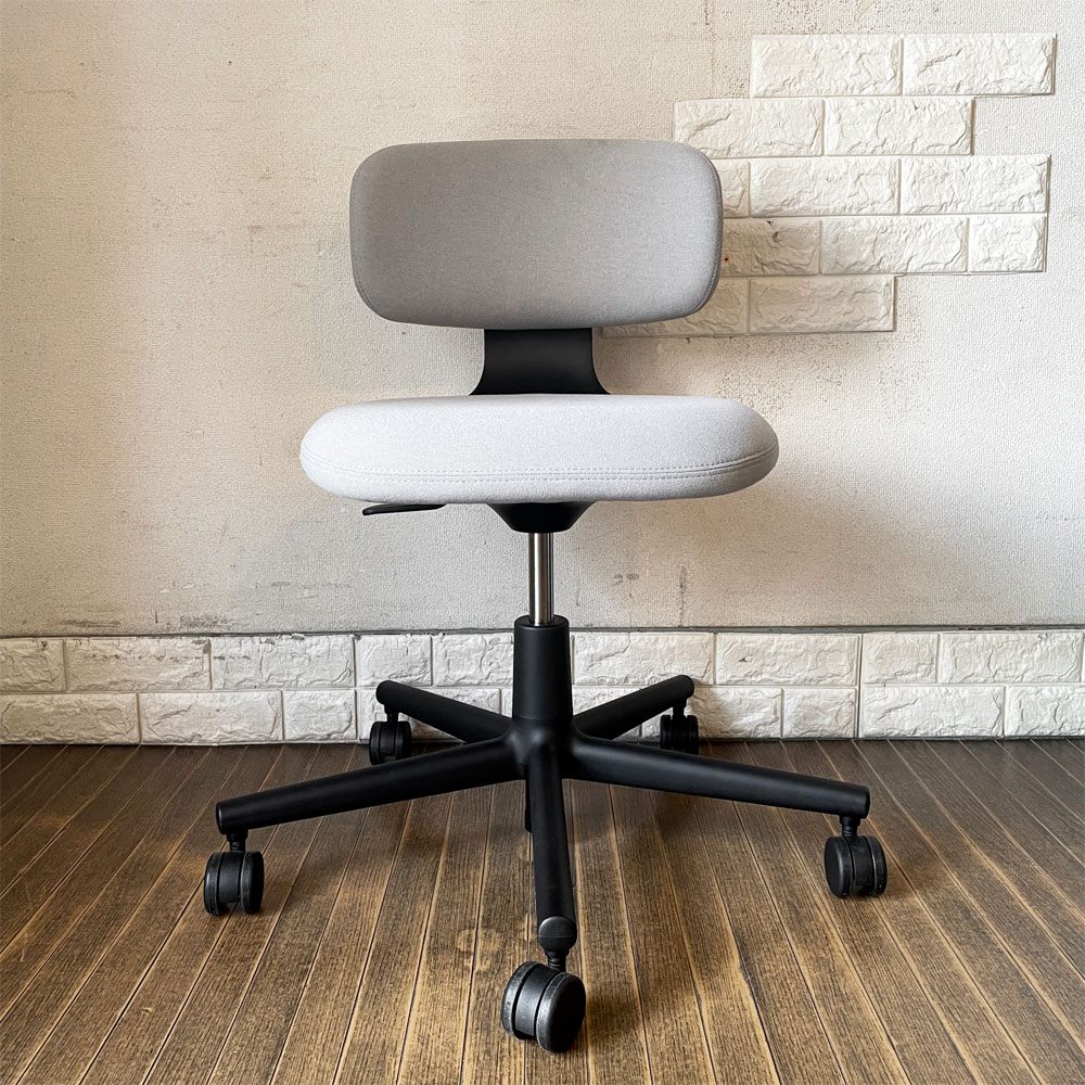 ヴィトラ vitra ルーキー Rookie デスクチェア キャスターチェア ライトグレーファブリック ×ディープブラック 高さ調整可 コンスタンチン・グルチッチ 定価￥78,100- ◎