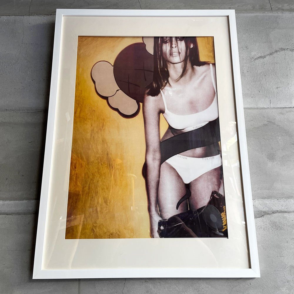 カウズ KAWS × クリスティ・ターリントン Christy Turlington TOKION ポスター コンパニオン 1999年 額装品 限定品 ♪