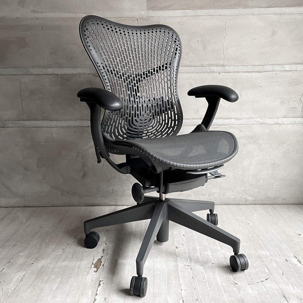 ハーマンミラー Herman Miller ミラ2チェア Mirra2 オフィスチェア デスクチェア ブラック×グラファイトカラー メッシュシート studio7.5♪