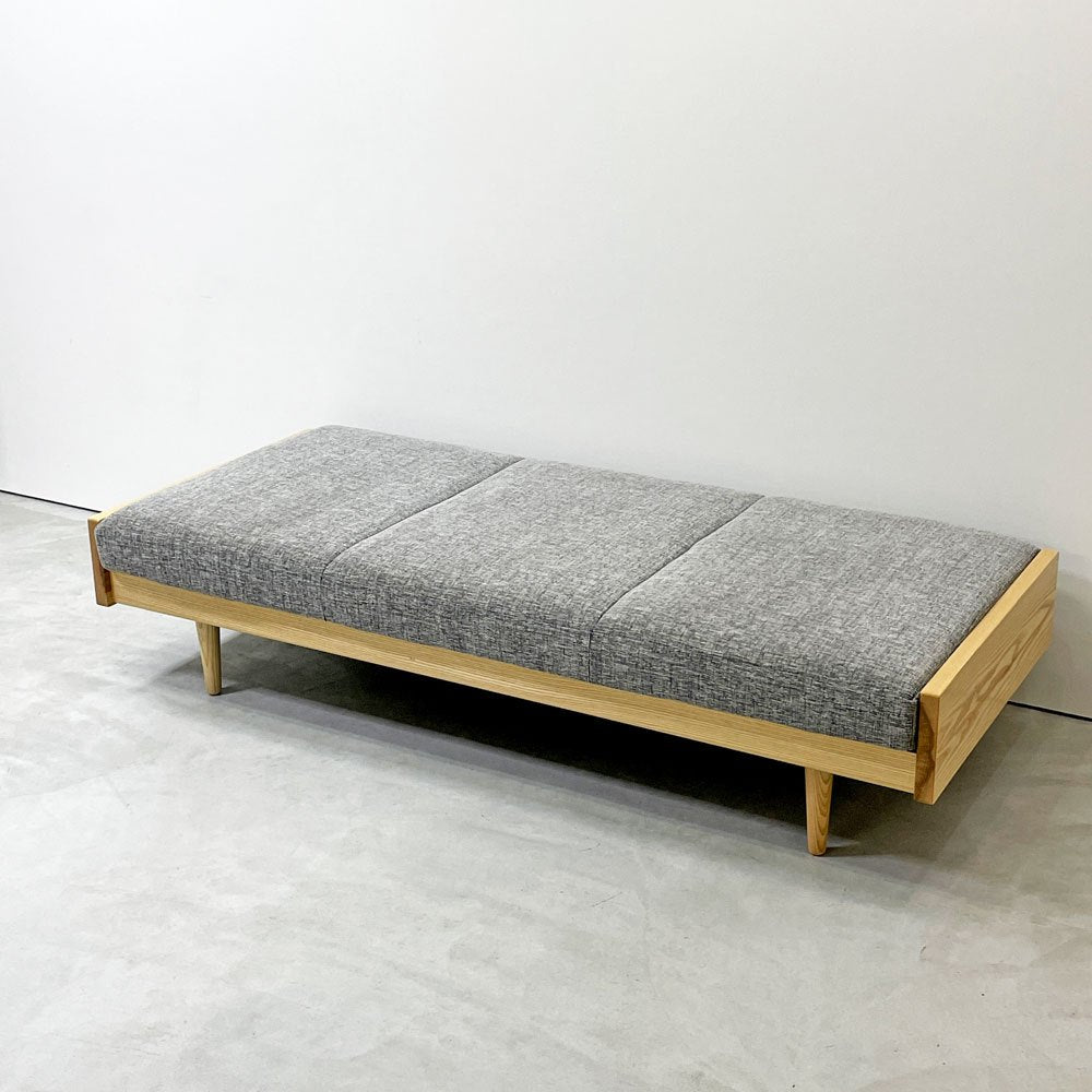グラフ graf × 相合家具 SOGO adシリーズ デイベッドベンチ Day bed bench ホワイトアッシュ材 グレー系 ファブリック W171cm ●