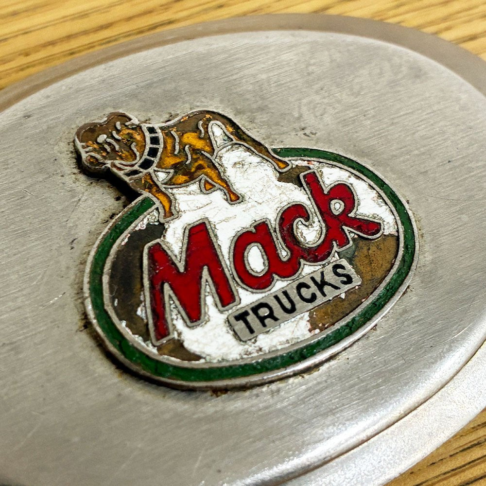 マックトラックス Mack Trucks ブルドッグ ベルトバックル エナメル 1970～1980年代 米国 USビンテージ ●