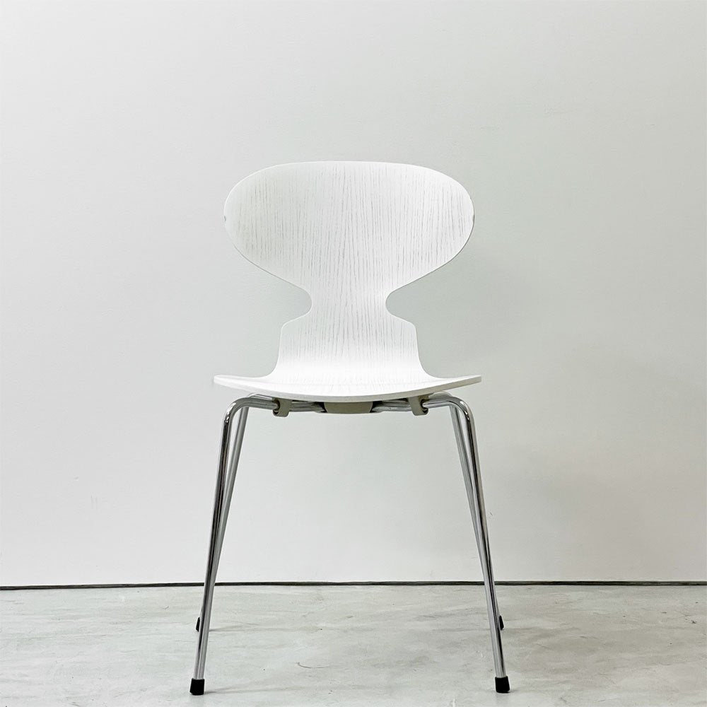 フリッツハンセン Fritz Hansen アントチェア アリンコチェア 4本脚 カラードアッシュ ホワイト アルネ・ヤコブセン デンマーク 北欧家具 ●