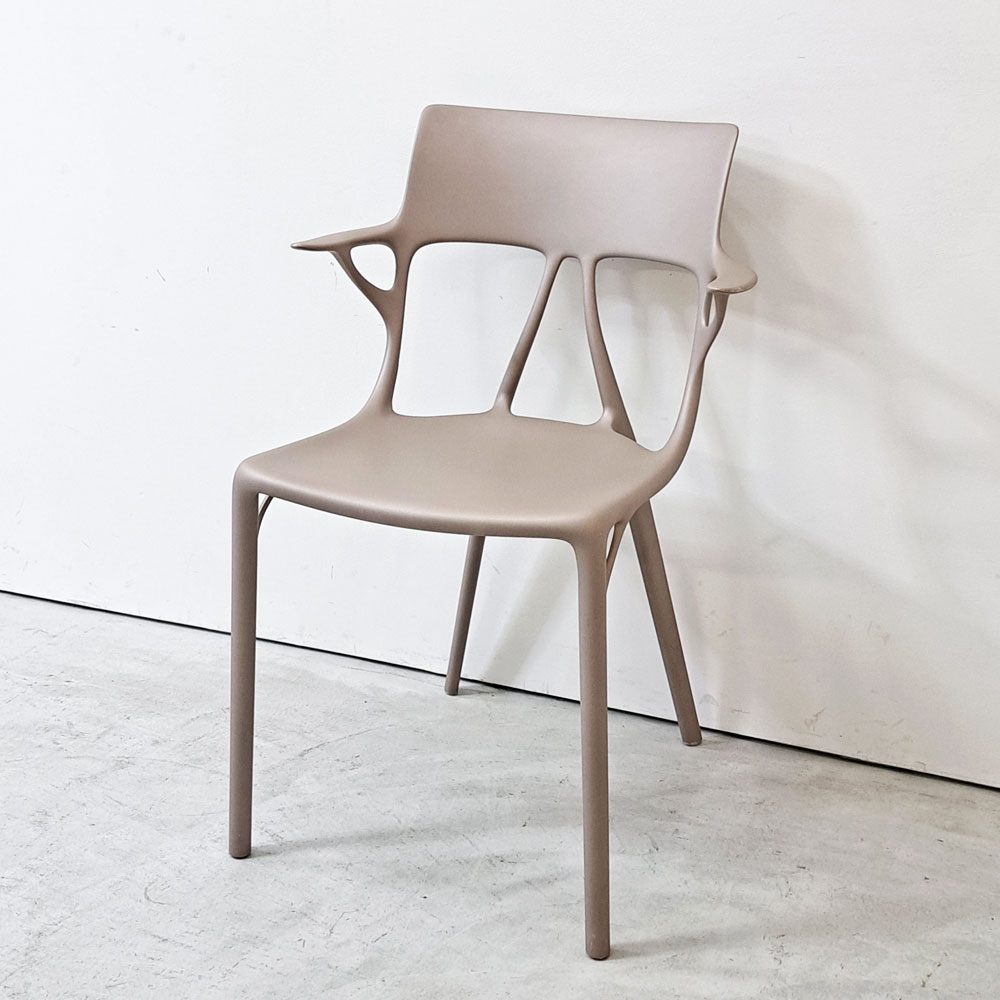 カルテル Kartell エーアイ A.I. チェア ダイニングチェア サイドチェア グレイ ポリプロピレン フィリップ・スタルク イタリアモダン ●