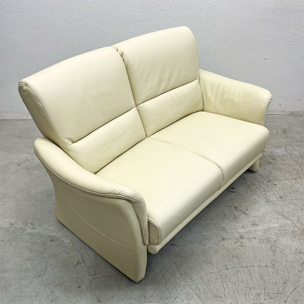 ヒモラ himolla カッセル Cassel 2人掛けソファ 本革 レザー クリーム ドイツ IDC大塚家具取扱い モダンデザイン 〓