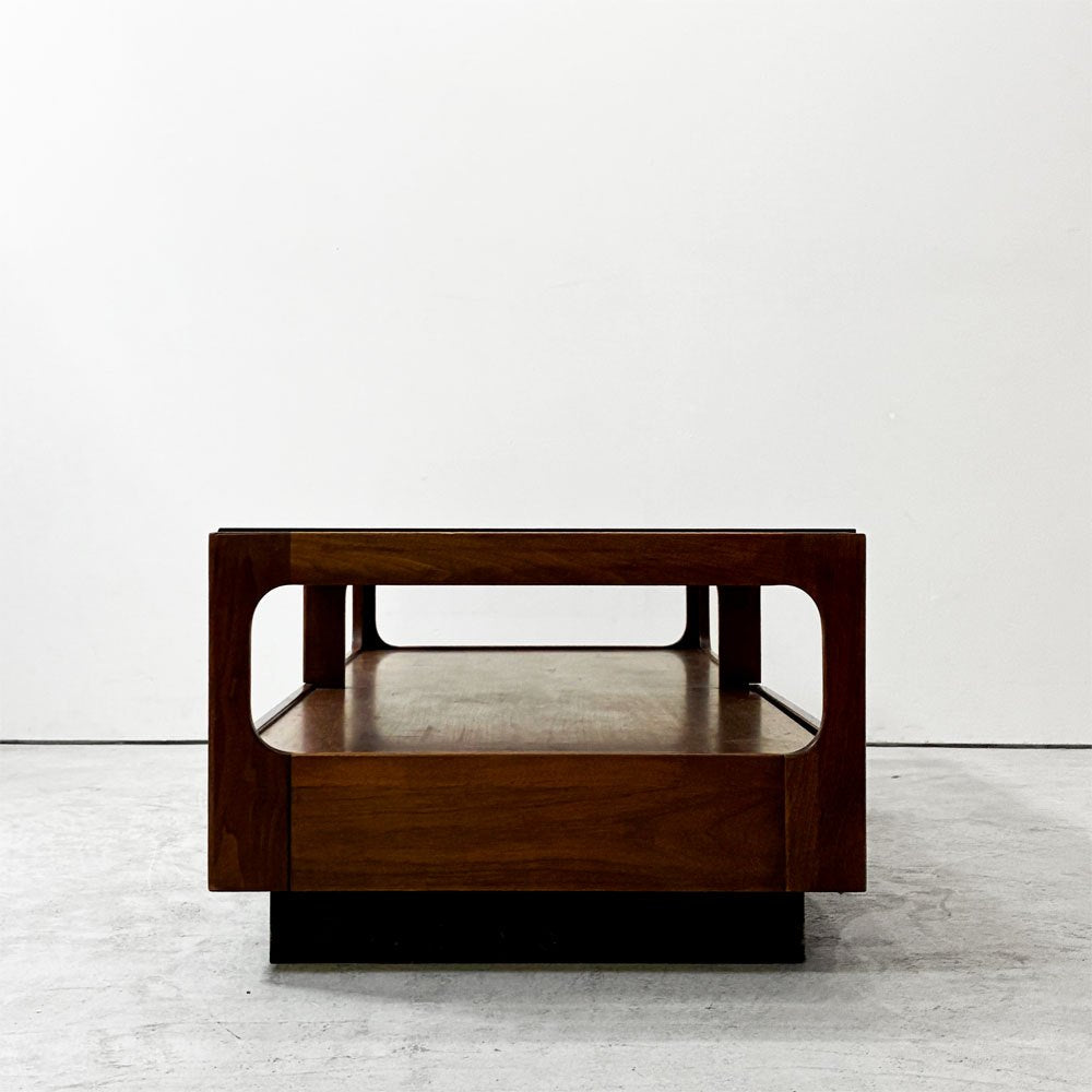 ブラウンソルトマン Brown Saltman コーヒーテーブル ウォールナット材 スモークガラス ジョン・キール John Keal ミッドセンチュリー USビンテージ ●