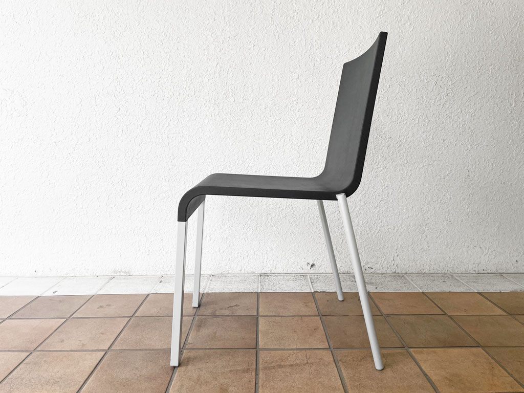 ヴィトラ vitra. ゼロスリー .03 ダイニングチェア スタッキングチェア ベーシックブラック マールテン・ヴァン・セーヴェレン A ◇