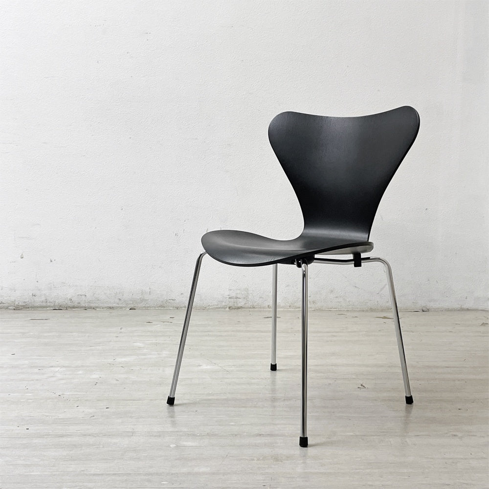 フリッツハンセン Fritz Hansen セブンチェア ダイニングチェア カラードアッシュ ブラック アルネ・ヤコブセン 北欧 デンマーク 定価75,680円 美品 B ●