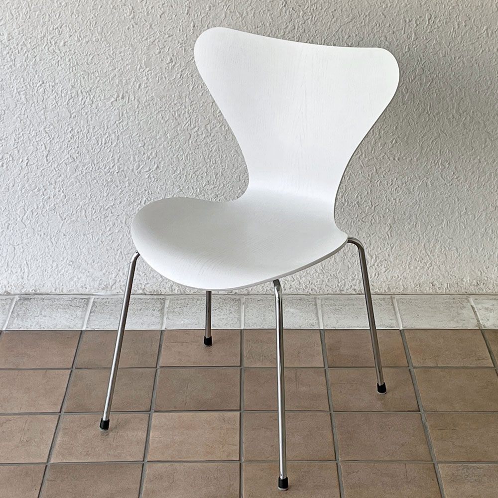 フリッツハンセン Fritz Hansen 3107 セブンチェア カラードアッシュ ホワイト アルネ・ヤコブセン 2022年製 北欧家具 デンマーク ◇