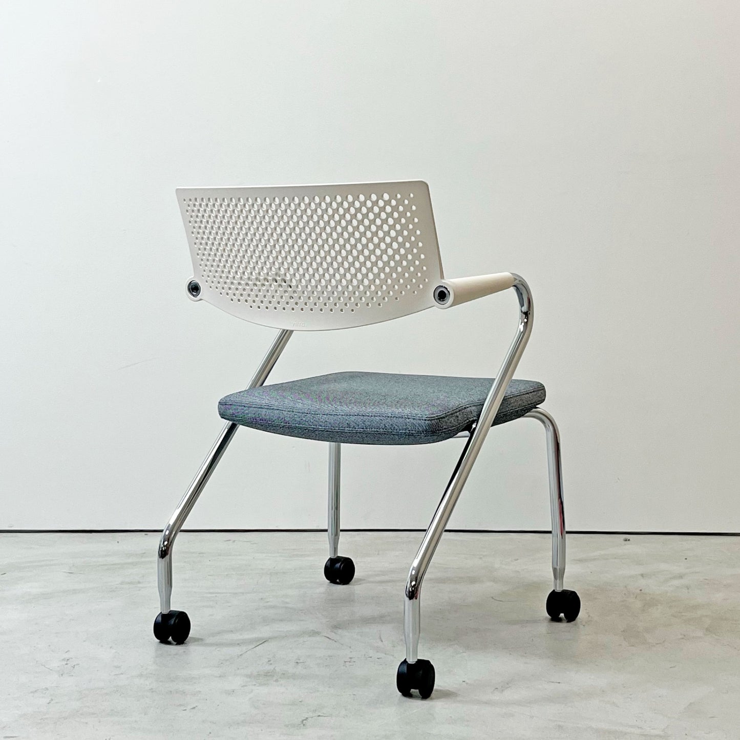 ヴィトラ vitra ビザロール Visaroll デスクチェア ミーティングチェア キャスターベース スタッキング アントニオ・チッテリオ A ●