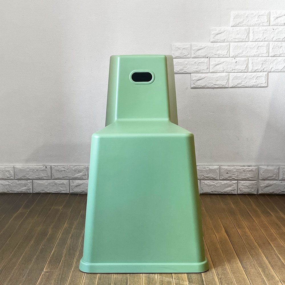 ヴィトラ vitra スツール ツール STOOL TOOL コンスタンチン・グルチッチ スタッキング インダストリアルグリーン スイス 定価48,400円 ◎