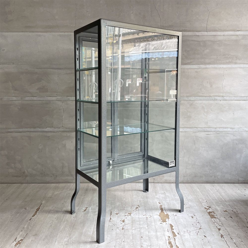 ダルトン DULTON ドクターキャビネット Doctor cabinet S ケビント キュリオケース ディスプレイラック 飾り棚 ガラス スチール 鍵欠品 定価 ¥ 96,800- 現状品 ♪