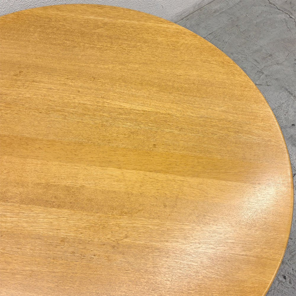 まどい MaDoy ラウンドテーブル ダイニングテーブル Φ140cm ナラ材 5本脚 匠工芸 旭川家具 参考価格35万円以上 〓