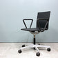 ヴィトラ vitra ゼロフォー 04. スタジオチェア デスクチェア アームレスト付 ブラック マールテン・ヴァン・セーヴェレン 昇降機能 定価202,400円 ◎