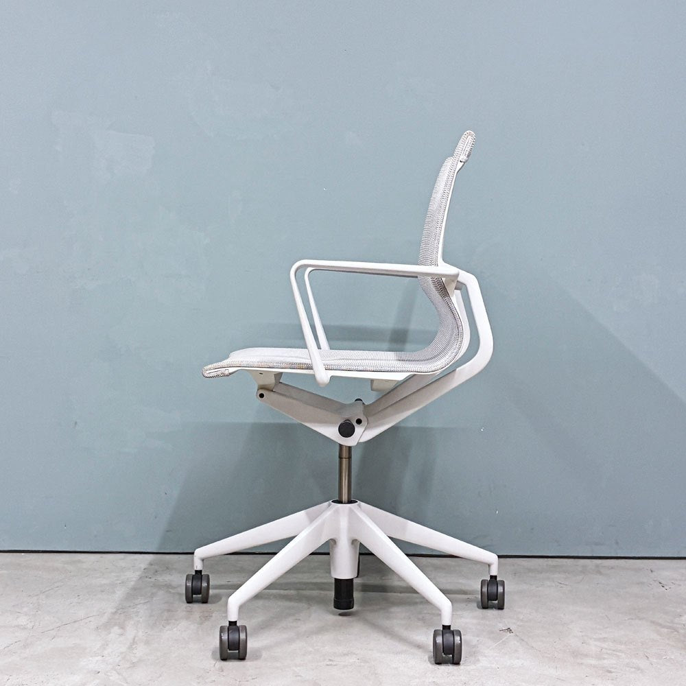 ヴィトラ vitra フィジックス Physix デスクチェア ソフトグレーフレーム トリオニット 07シルバーグレー アルベルト・メダ ◎