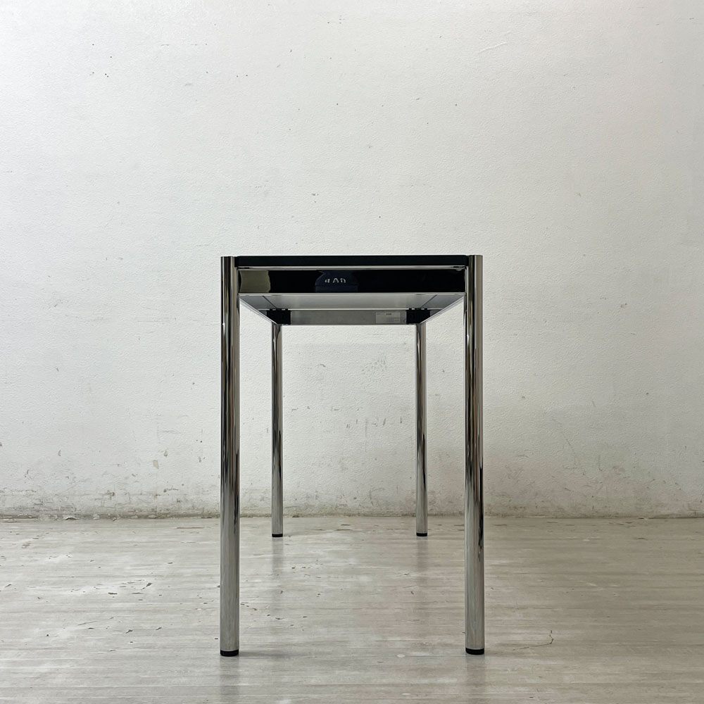 USMハラー USM Haller モジュラーファニチャー ハラーテーブル ワーキングデスク W125×D50cm カスタムオーダーサイズ ホワイト アジャスター 高さ調整機能付き モダンデザイン 定価161,641円 ●