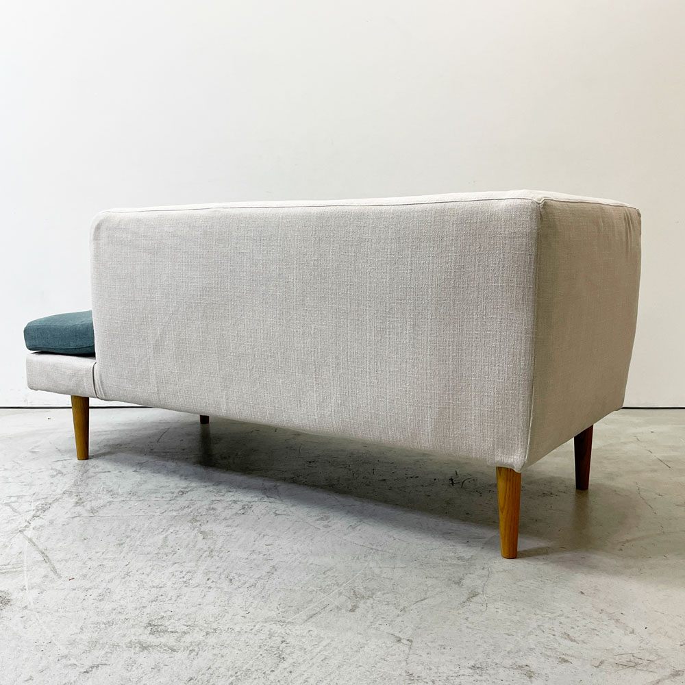 モモナチュラル Momo natural アルネ レイドバック ベンチ ARNE LAID-BACK BENCH コーナーベンチ CORNER BENCH 左片アーム リビングダイニングソファ 2P 2人掛け ベージュカラー ファブリック カバーリング アルダー材 ●