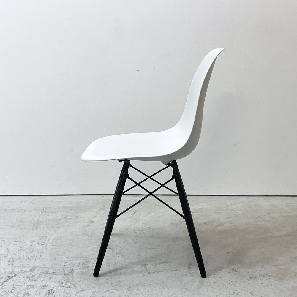 ハーマンミラー HermanMiller サイドシェルチェア ドゥエルレッグ DSW アルパイン × エボニー ポリプロピレン製 イームズ ミッドセンチュリー C ●