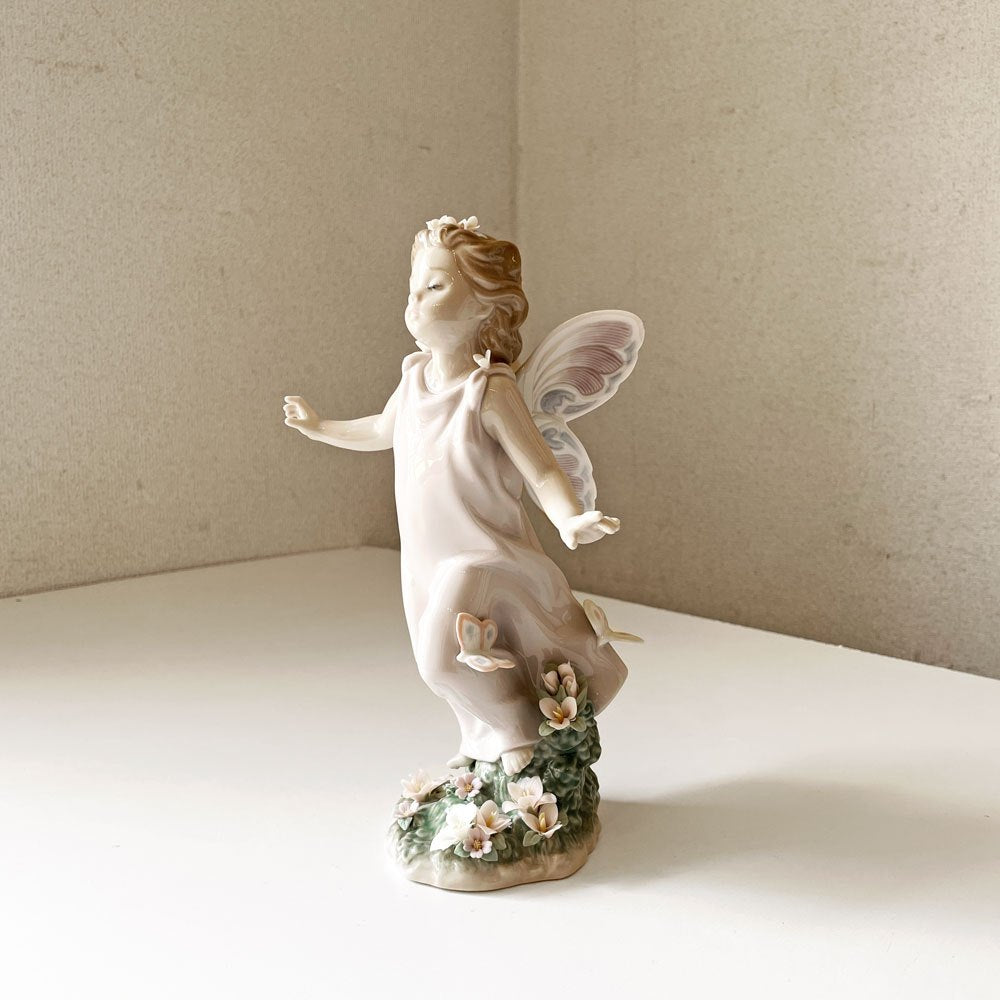 リヤドロ LLADRO 蝶の妖精 BUTTERFLY WINGS フィギュリン 陶器人形 ポーセリンアート 置物 箱付 スペイン 定価￥149,600- ◎