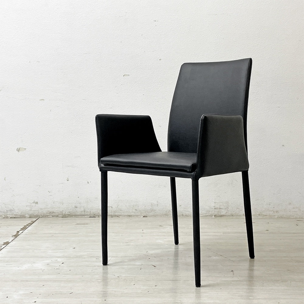 アビタスタイル AbitaStyle アマンダ Amanda アームチェア ダイニングチェア リサイクルレザー モダンデザイン B ●