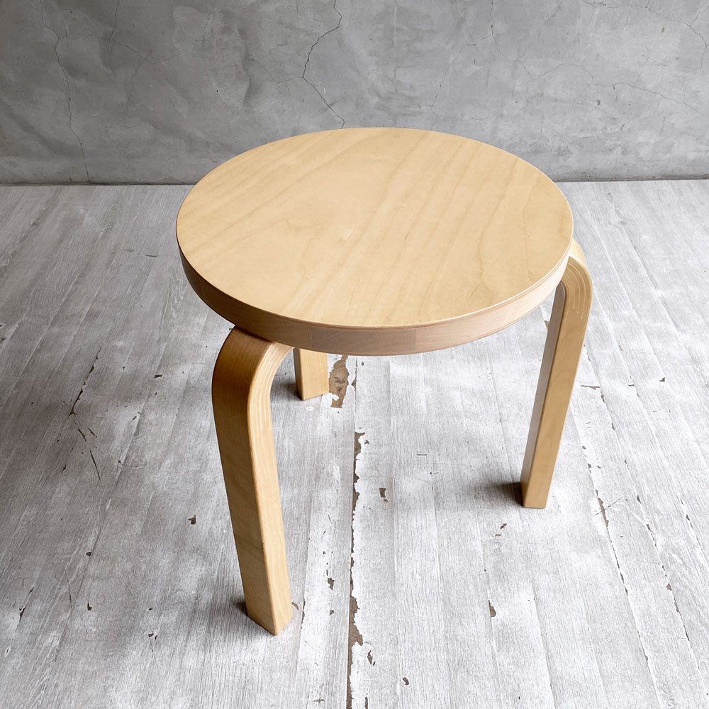 アルテック Artek スツール 60 stool 60 ウスタヴァ Ystava 3本脚 バーチ材 ラッカー塗装 FIN/JPNフレンドシップコレクション 外交関係樹立100周年記念モデル 脚カット品 アルヴァ・アアルト 廃番希少 B ♪