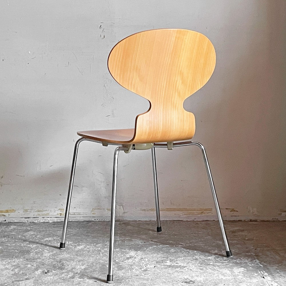 フリッツハンセン Fritz Hansen 3101 アリンコチェア アントチェア 4本脚 ナチュラルビーチ ラッカー仕上げ フェルトグライズ アルネ・ヤコブセン B ■