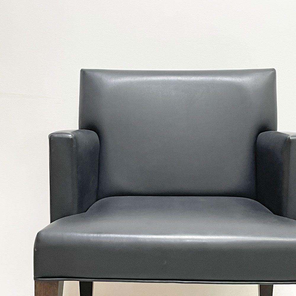 コンプレックス COMPLEX チェアマン アームチェア Chairman Armchair ブラック PVCレザー モダンデザイン シンプル A ●