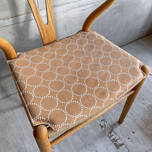 三島家具 CH24 Yチェア 専用チェアクッション ミナペルホネン タンバリン生地 エクリュ 皆川明 北欧テイスト ♪