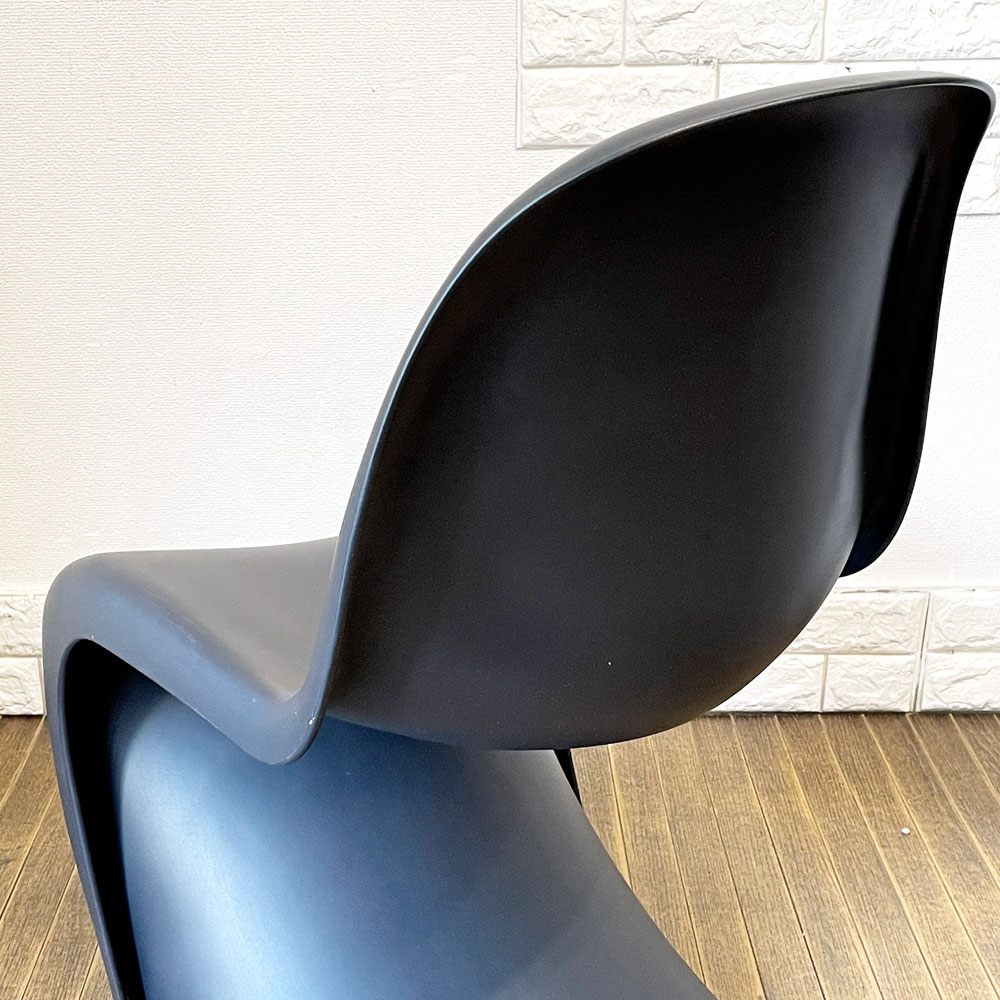 ヴィトラ vitra パントンチェア ダイニングチェア スタッキングチェア ディープブラック ヴェルナー・パントン Panton ミッドセンチュリー スペースエイジ B ◎