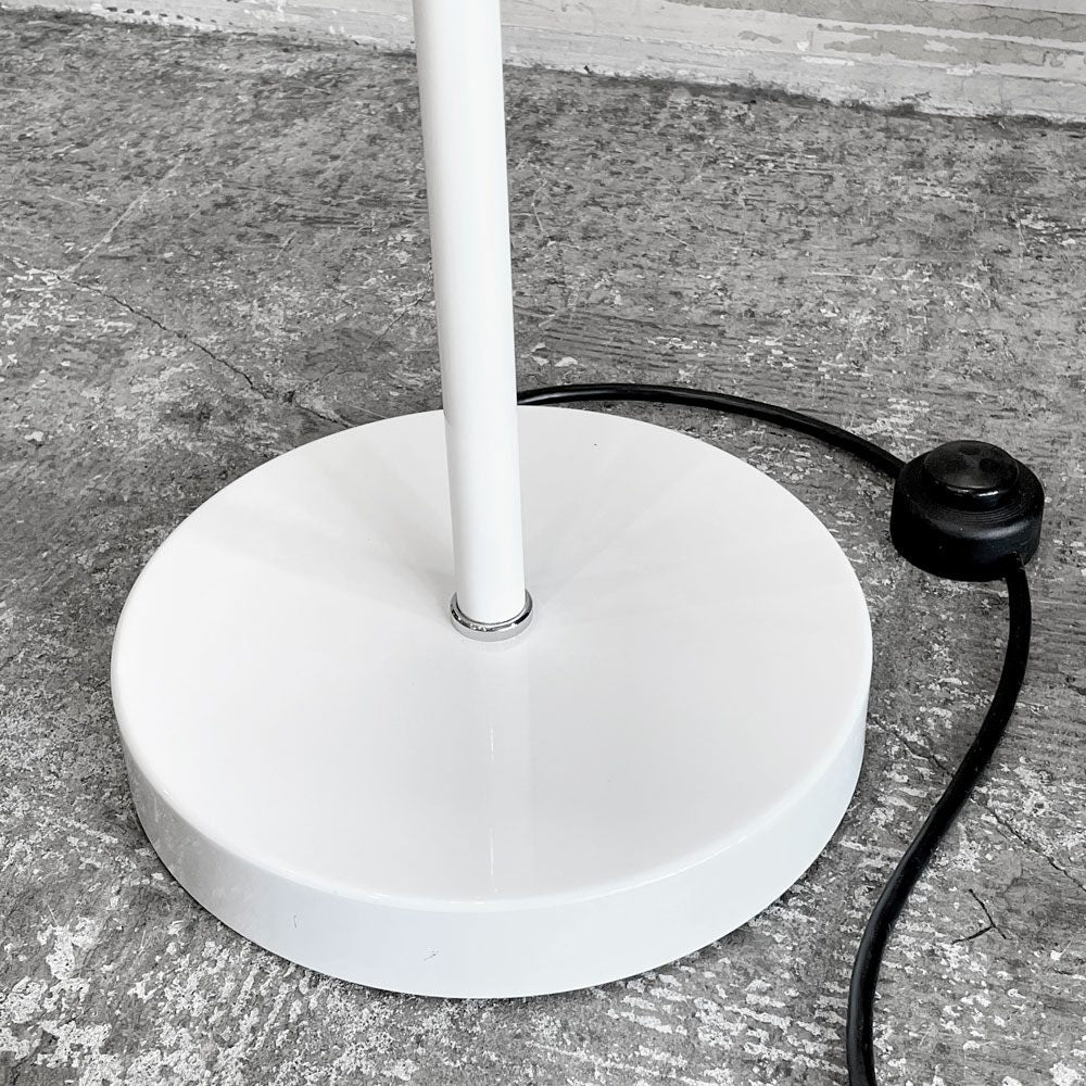フリッツハンセン Fritz Hansen カイザーイデル KAISER IDELL フロアランプ 6580-F LUXUS ホワイト クリスチャン・デル Christian Dell デンマーク ■
