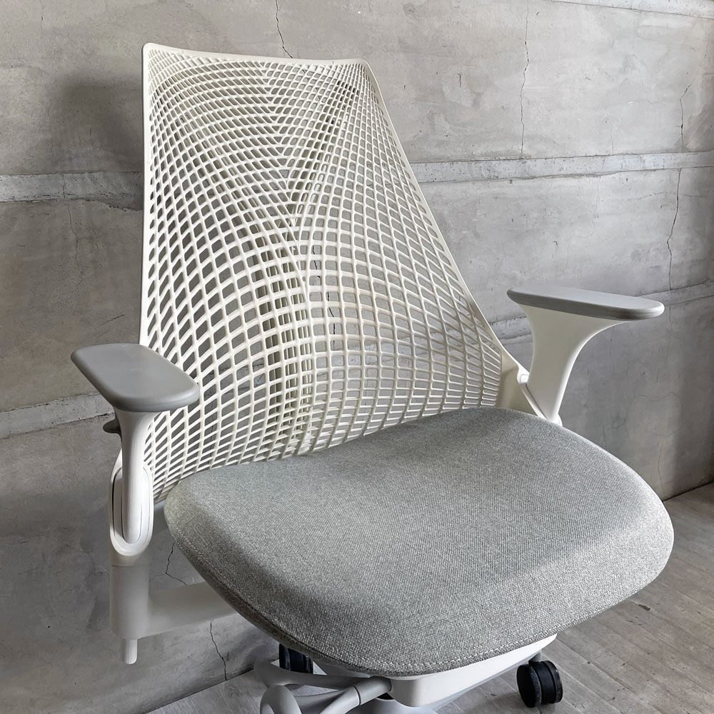 ハーマンミラー HermanMiller セイルチェア SAYL Chair デスクチェア オフィスチェア アジャスタブルアーム ホワイト イヴ・ベアール 2021年製 ♪