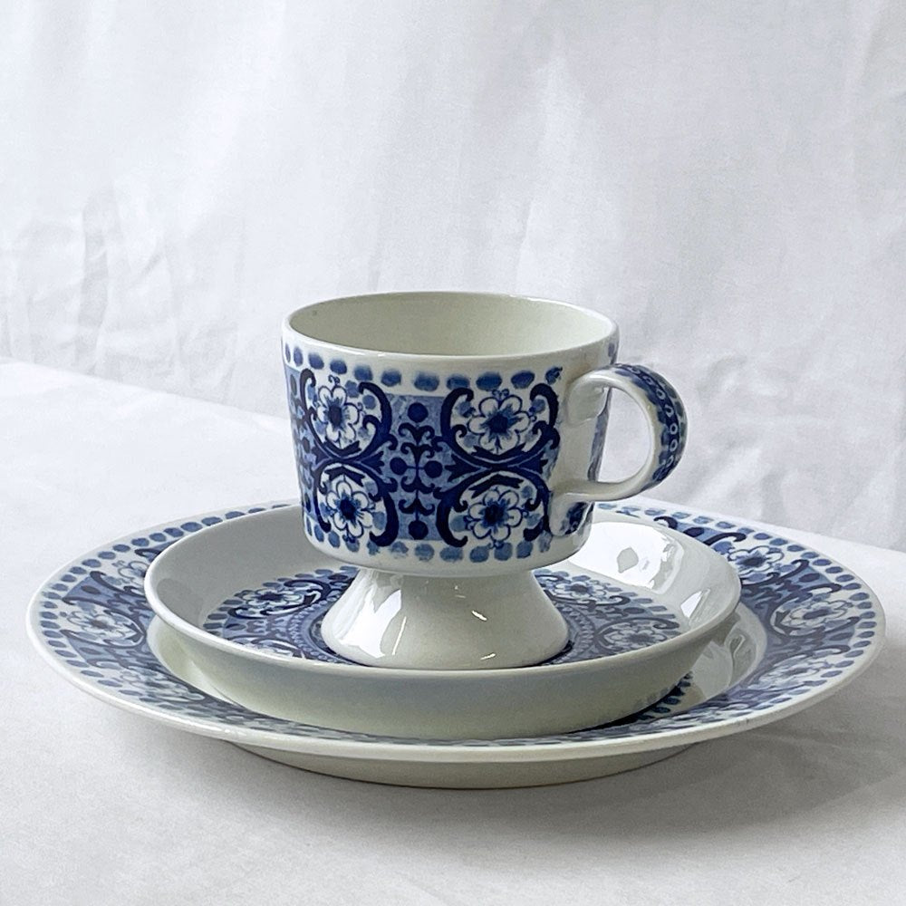 アラビア ARABIA アリ ALI ブルー カップ＆ソーサー トリオ ライヤ・ウオシッキネン 北欧ビンテージ フィンランド ◇