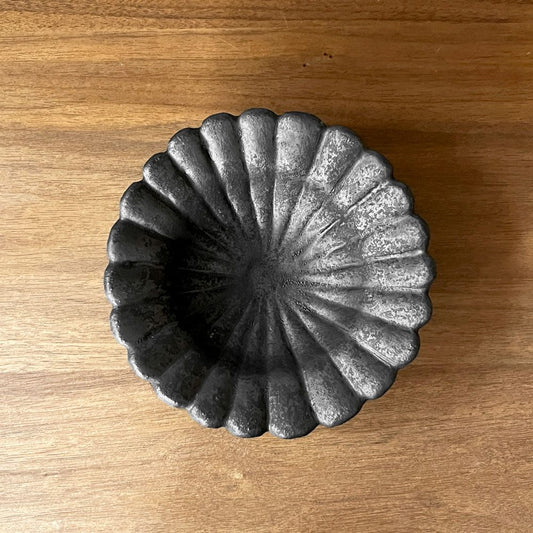安福由美子 錆釉菊鉢 14cm 現代作家 ♪