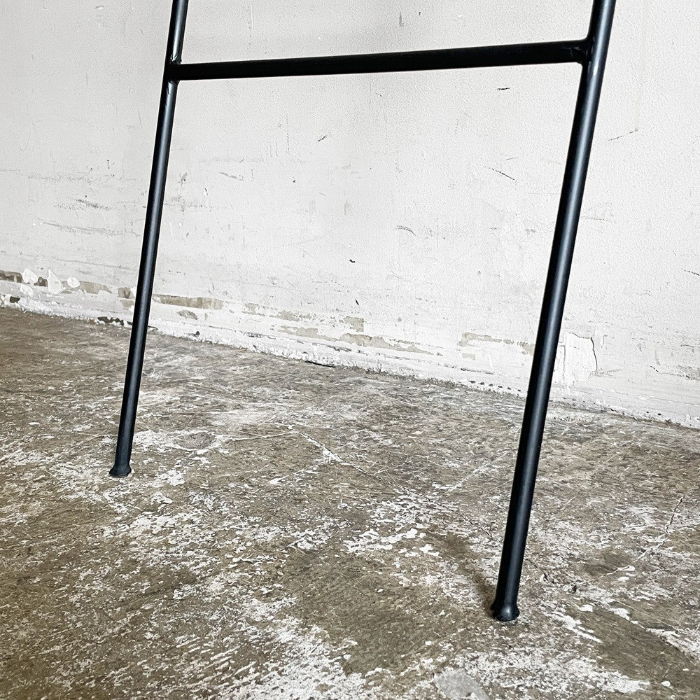 イデー IDEE アイアンラダー IRON LADDER ディスプレイラック アイアン ハンガーラック ブラック 立て掛け 定価：19,900- ■