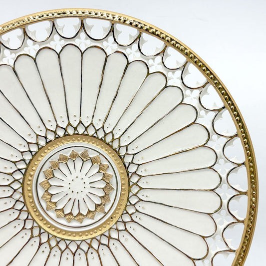伊藤剛俊 金彩蓮透皿 プレート 飾り皿 磁土 益子焼 透かし彫り 搔き落とし 陶芸家 現代作家 ●