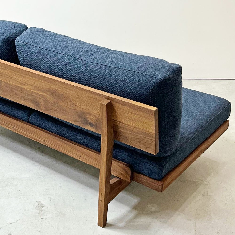 マスターウォール MASTERWAL コモンルーツ COMMON ROOTS ブリッジソファ BRIDGE SOFA 2シーター 160 ファブリックシート ブルーベリー ウォールナット無垢集成材 ●
