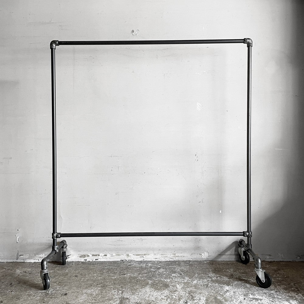 インダストリアルデザイン Industrial Design ハンガーラック 水道管パイプ ガス管 オーダー品 W164cm キャスター付き 店舗什器 ■