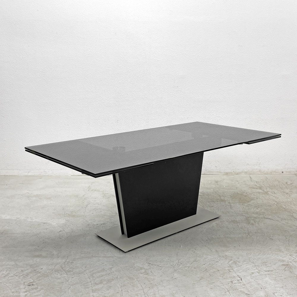 ボーコンセプト Boconcept モンツァ Monza ダイニングテーブル ガラス天板 エクステンション W190～280cm スモークガラス モノトーン 〓
