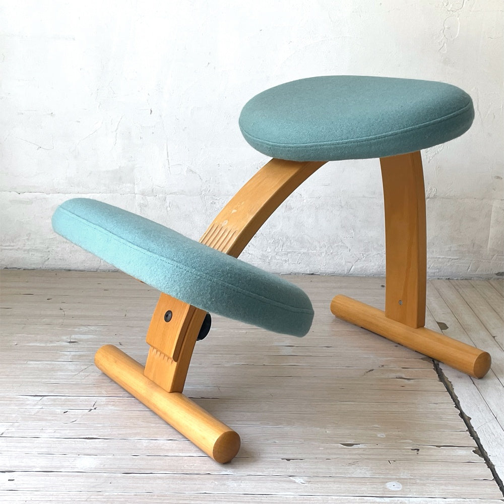 リボ Rybo バランスイージー Balans Easy バランスチェア ライトブルー 学習椅子 姿勢矯正 ★