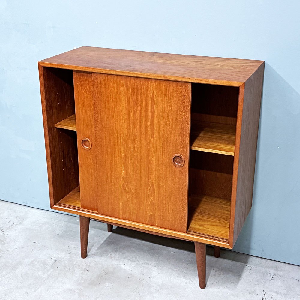 北欧ビンテージ Scandinavian Vintage チーク材 スモールキャビネット W75×H83.5cm ◎
