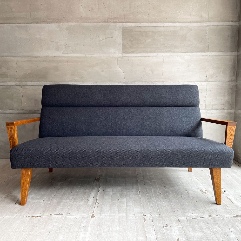 トラックファニチャー TRUCK FURNITURE ロビー LOBBY 2Pソファ 2人掛け オーク無垢材 グレー系ファブリック 新品張替済 廃番希少 ♪