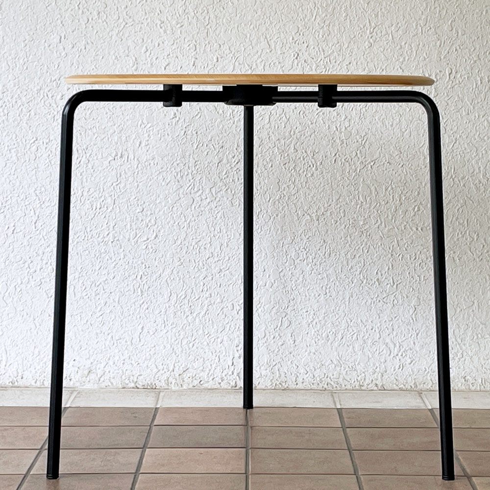 エンゲルブレヒト Engelbrechts ケヴィ KEVI 2010 ダイニングテーブル オーク材 プライウッド カフェテーブル 70cm 3本脚 ヨルゲン・ラスムッセン デンマーク 未使用品 ◇