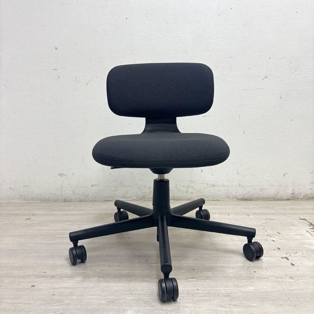 ヴィトラ vitra ルーキー Rookie デスクチェア キャスターチェア コンスタンチン・グルチッチ ブラック系 ファブリック 定価￥78,100- B ●