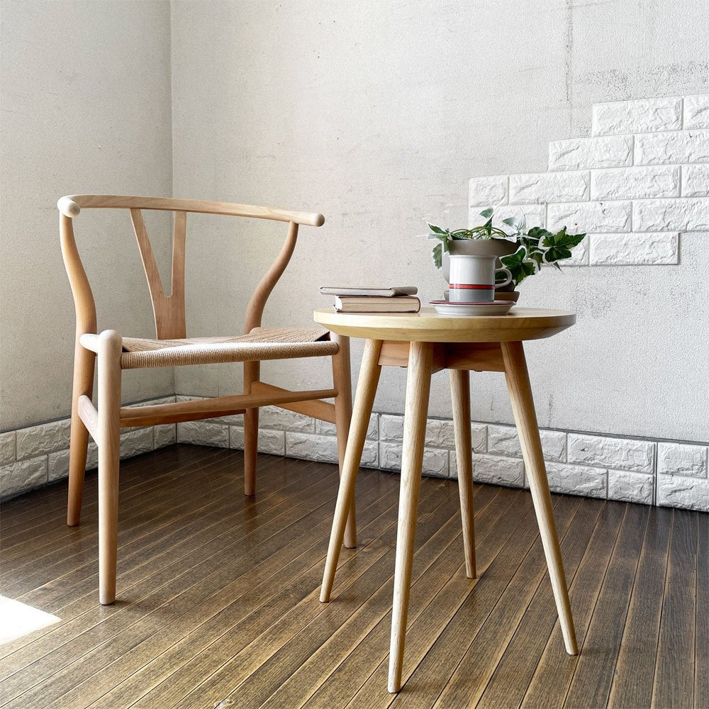冨士ファニチア FUJI FURNITURE ナギ Nagi サイドテーブル T04510S オーク材 天板Φ40cm 小林幹也 定価￥44,000- ◎
